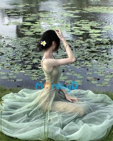 Anh Không Hạnh Phúc, Em Không Siêu Thoát