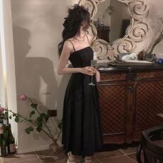 Giả Vờ Yêu Sâu Đậm