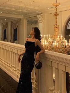 Khi Nam Chính Vừa Có Bệnh, Vừa Có Tiền