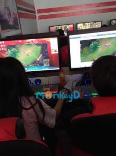 Người yêu qua mạng là tuyển thủ ẩn danh