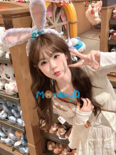 Vì Đối Phó Với Thiên Kim Thật Tôi Luyện Thành Đặc Chủng, Kết Quả Cô Ta Chỉ Biết Đi Cho Heo Ăn?